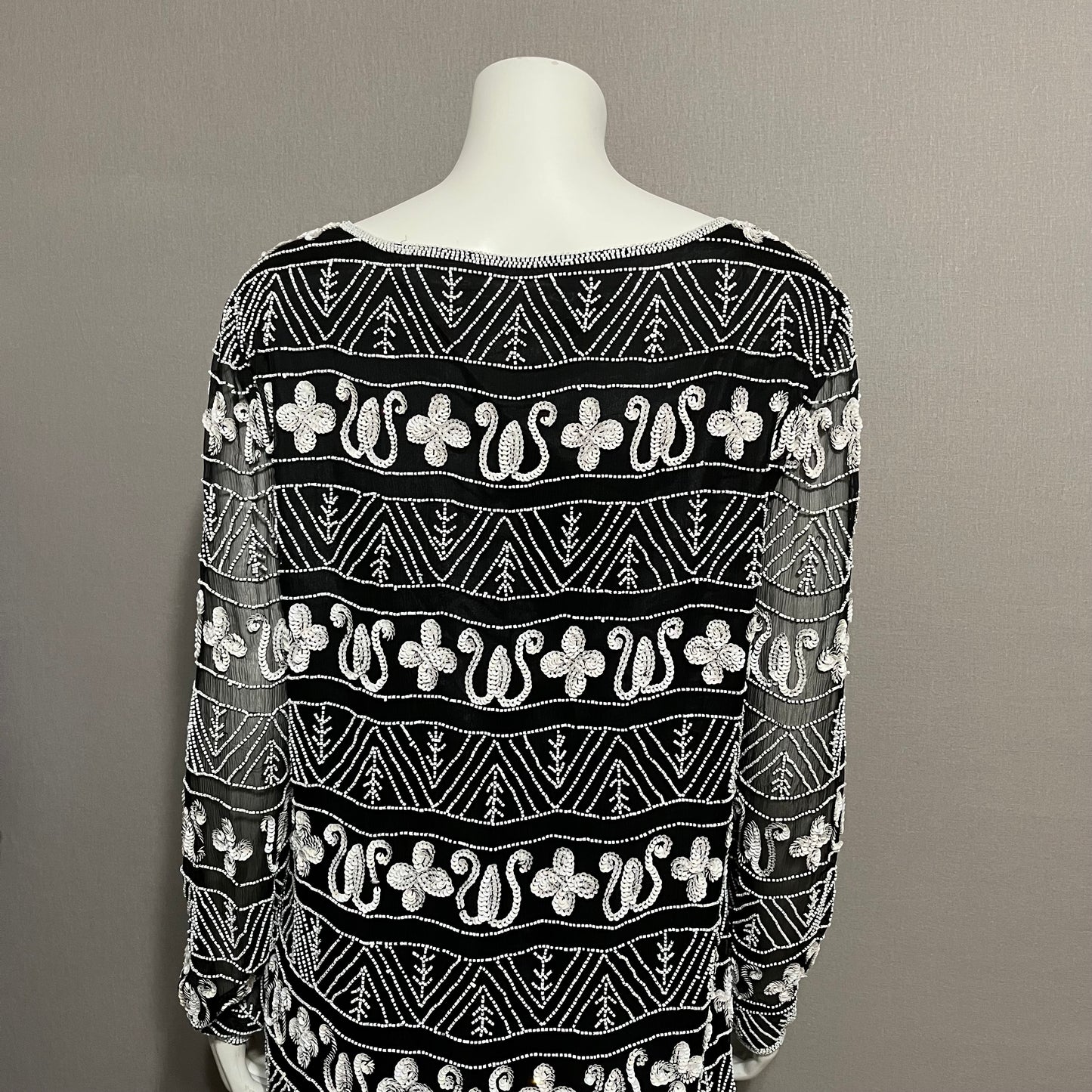 Papell Boutique 100% Silk Black With White Beaded Tunic Top Sz-Large