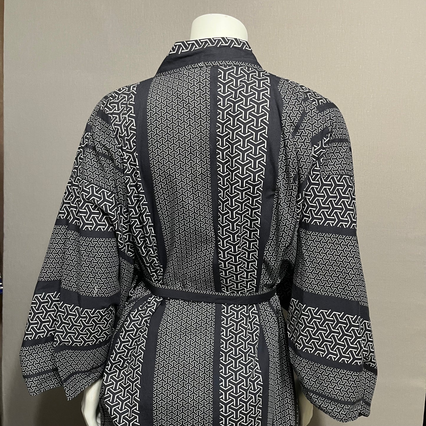 Black or Navy White Geometric Pattern Cotton Kimono Sz-XL