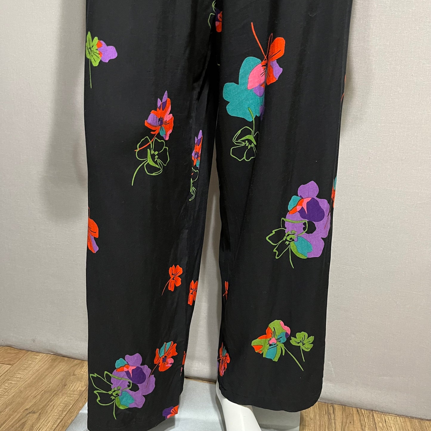 Angels Ribbons Black Floral Print Jumpsuit Sz-12