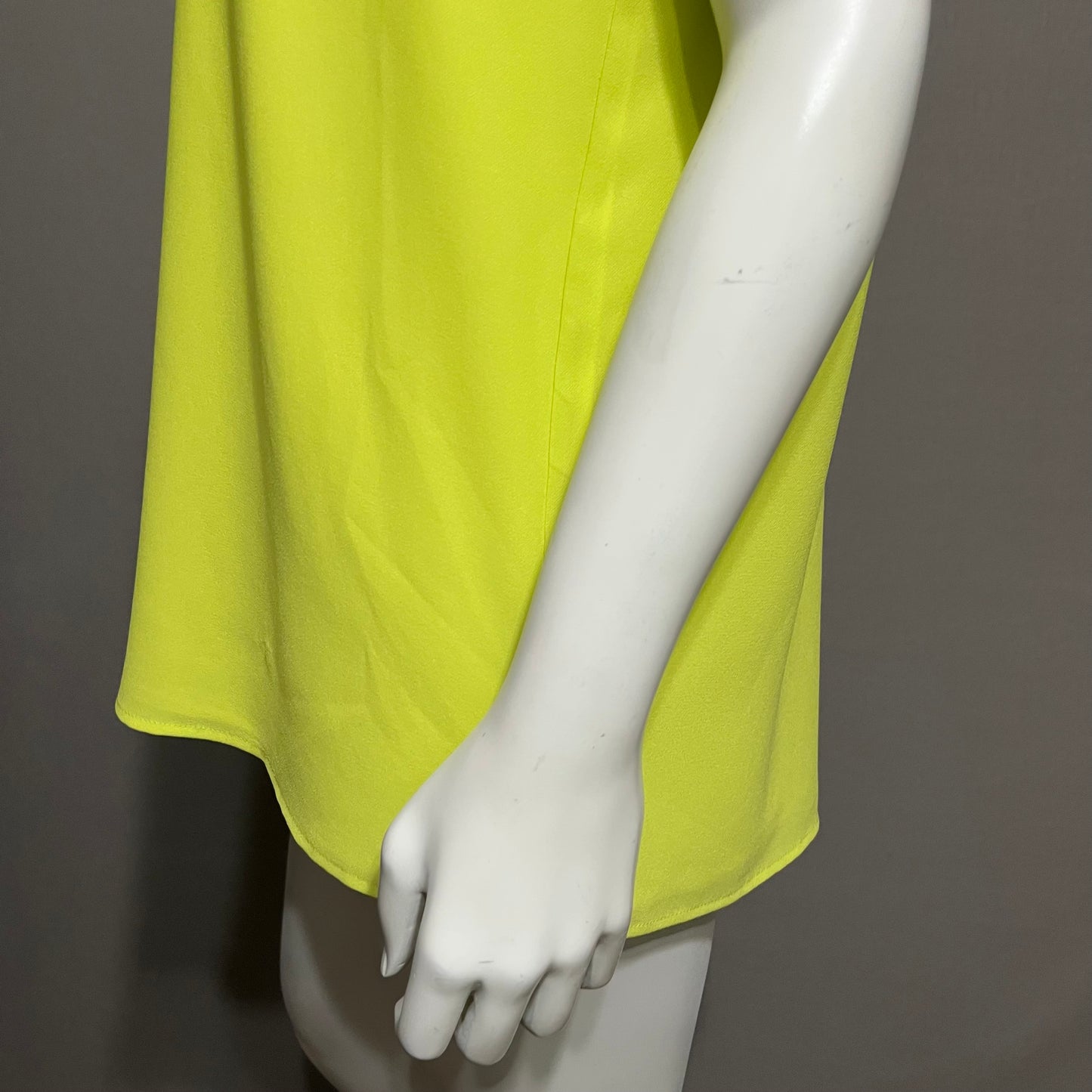 Misook Lime Green / White Shell Top Sz-Medium / Large