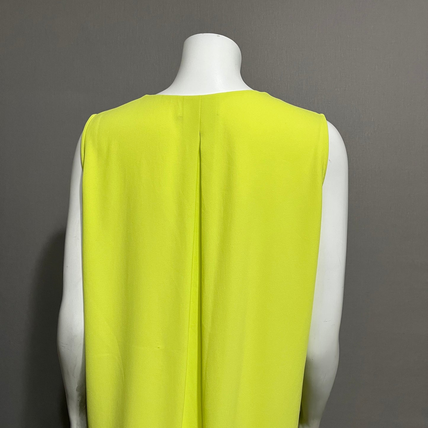 Misook Lime Green / White Shell Top Sz-Medium / Large