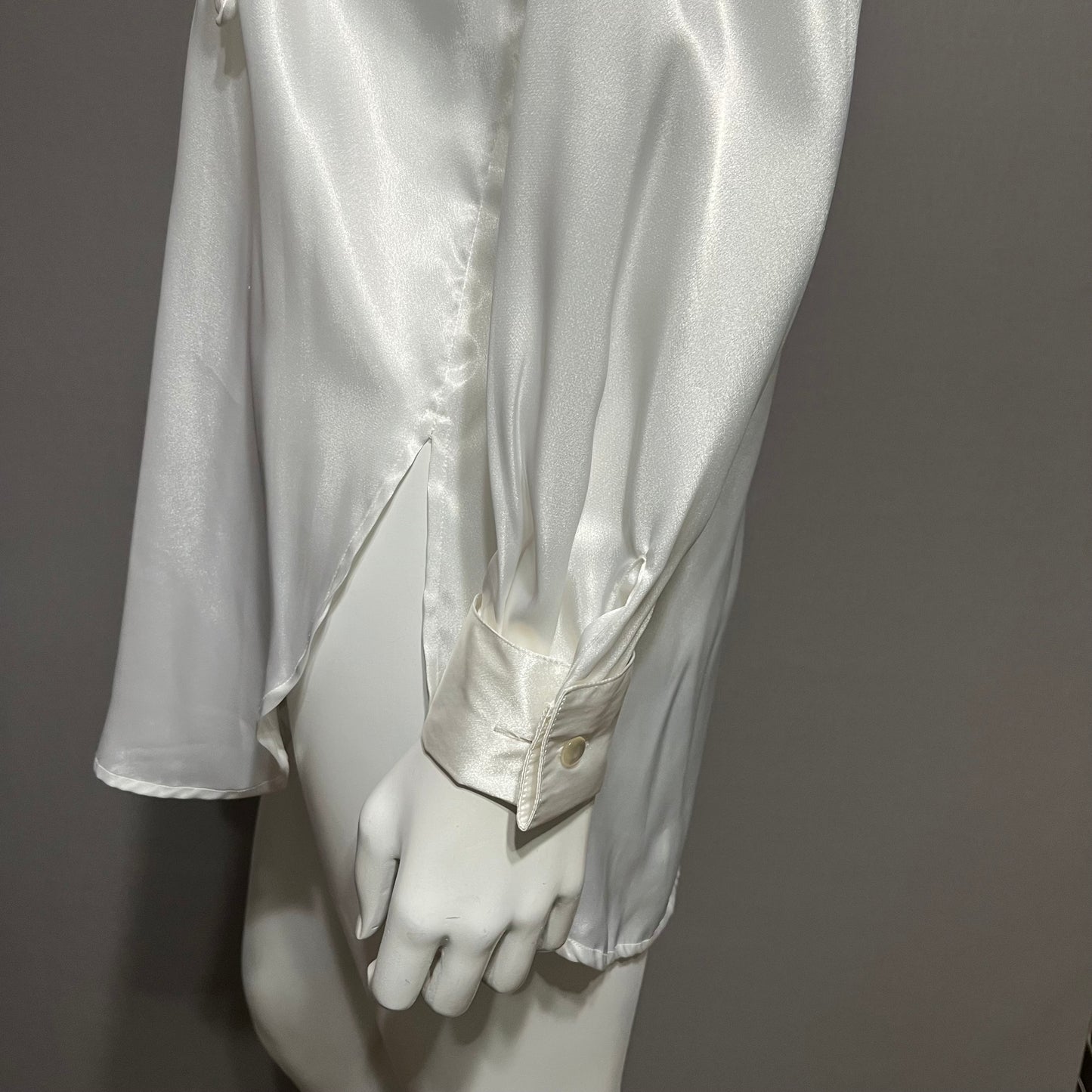 Rafaella White Artsy Ruffle Front Blouse Sz-Small | Medium