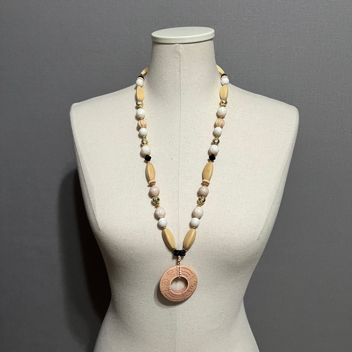 Wood Natural Color Necklace