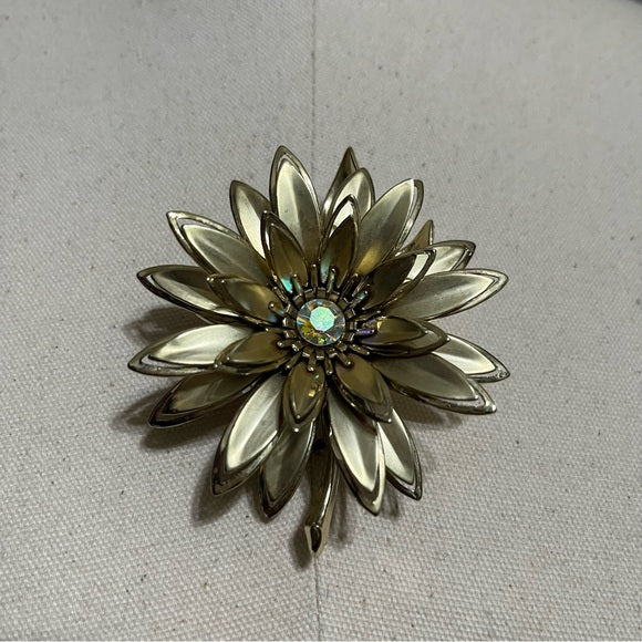 Gold Flower Brooch