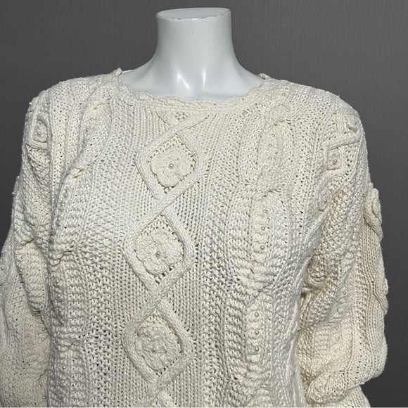 Handknitted Intern. Express Cream Pearl Sweater Sz-Small