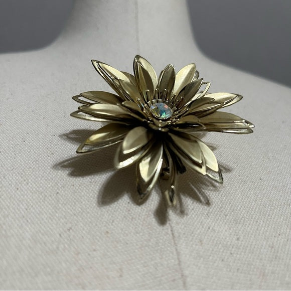 Gold Flower Brooch