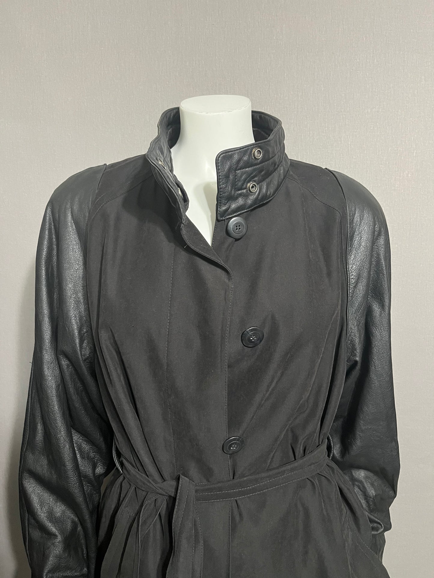 Custom Genuine Leather Sleeve Black Trench Jacket Sz-14
