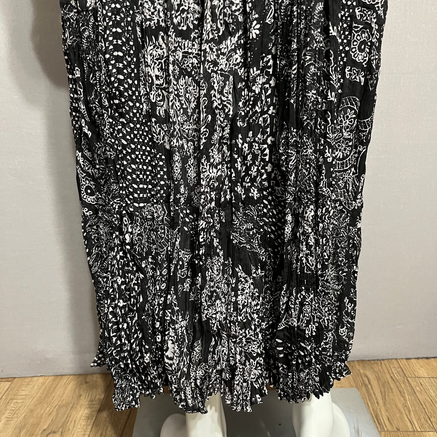 Karen Kane Black Printed Boho Flowy Dress Sz-Large