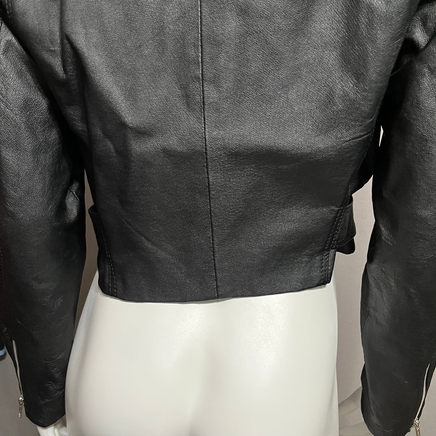 Wilson’s Black Leather Motorcycle Cropped Jacket Sz-Small