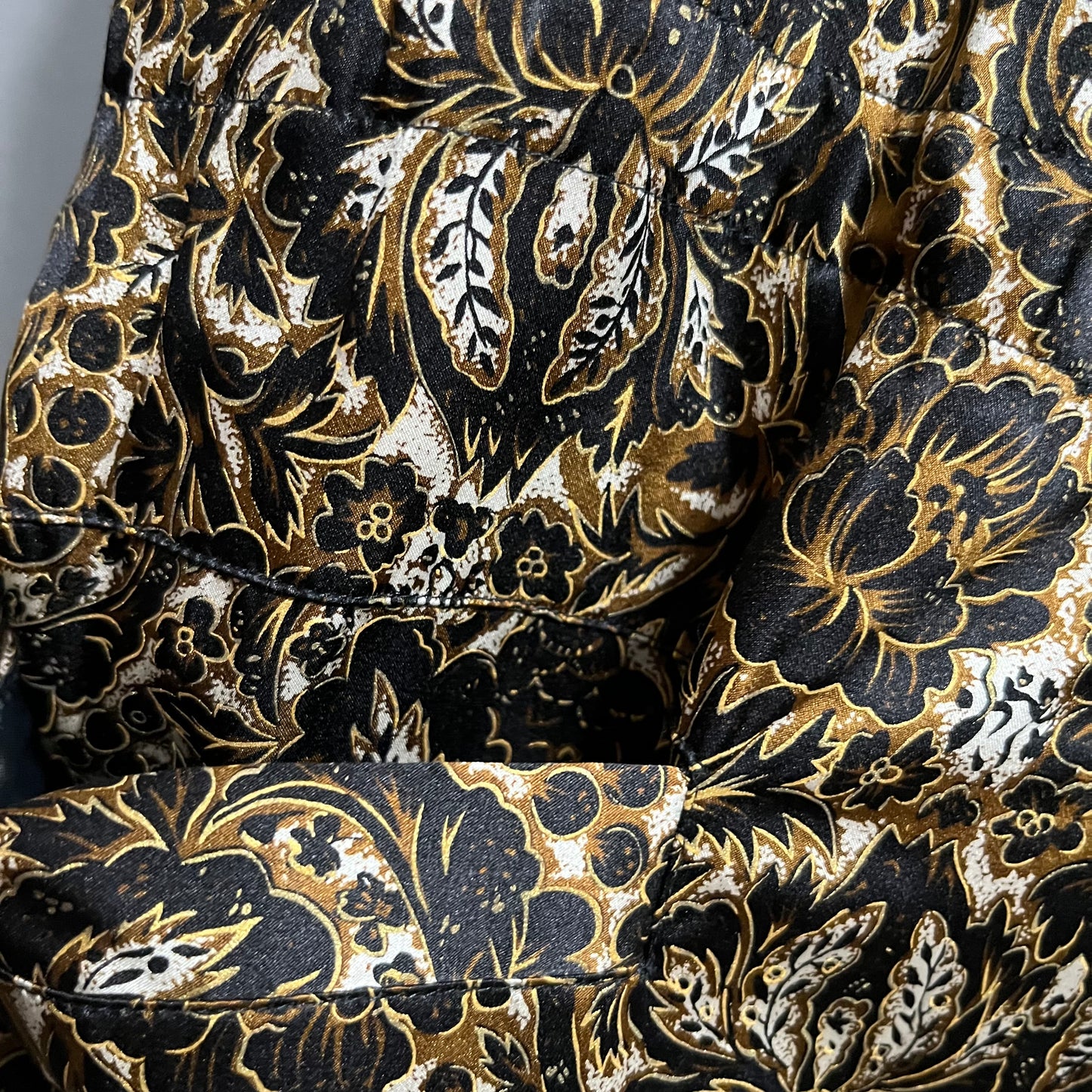 Vintage Austin Reed 100% Silk Brown | Black | Gold  Floral Blazer Sz-10