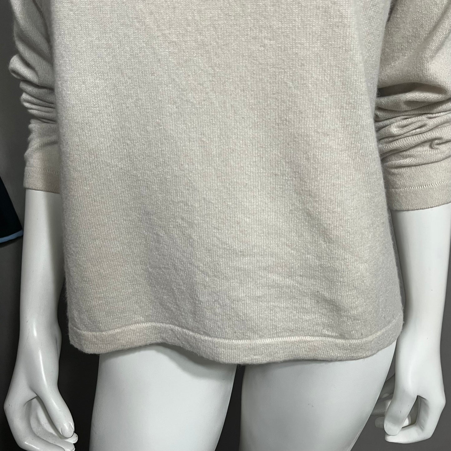 LL Bean 100% Cashmere Oatmeal Turtleneck Sweater Sz-Large