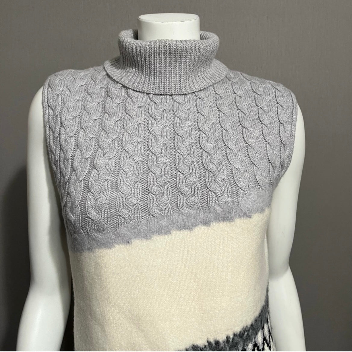 Worth 100% Wool Gray Cream Black Sleeveless Turtleneck Sz-Small/Medium