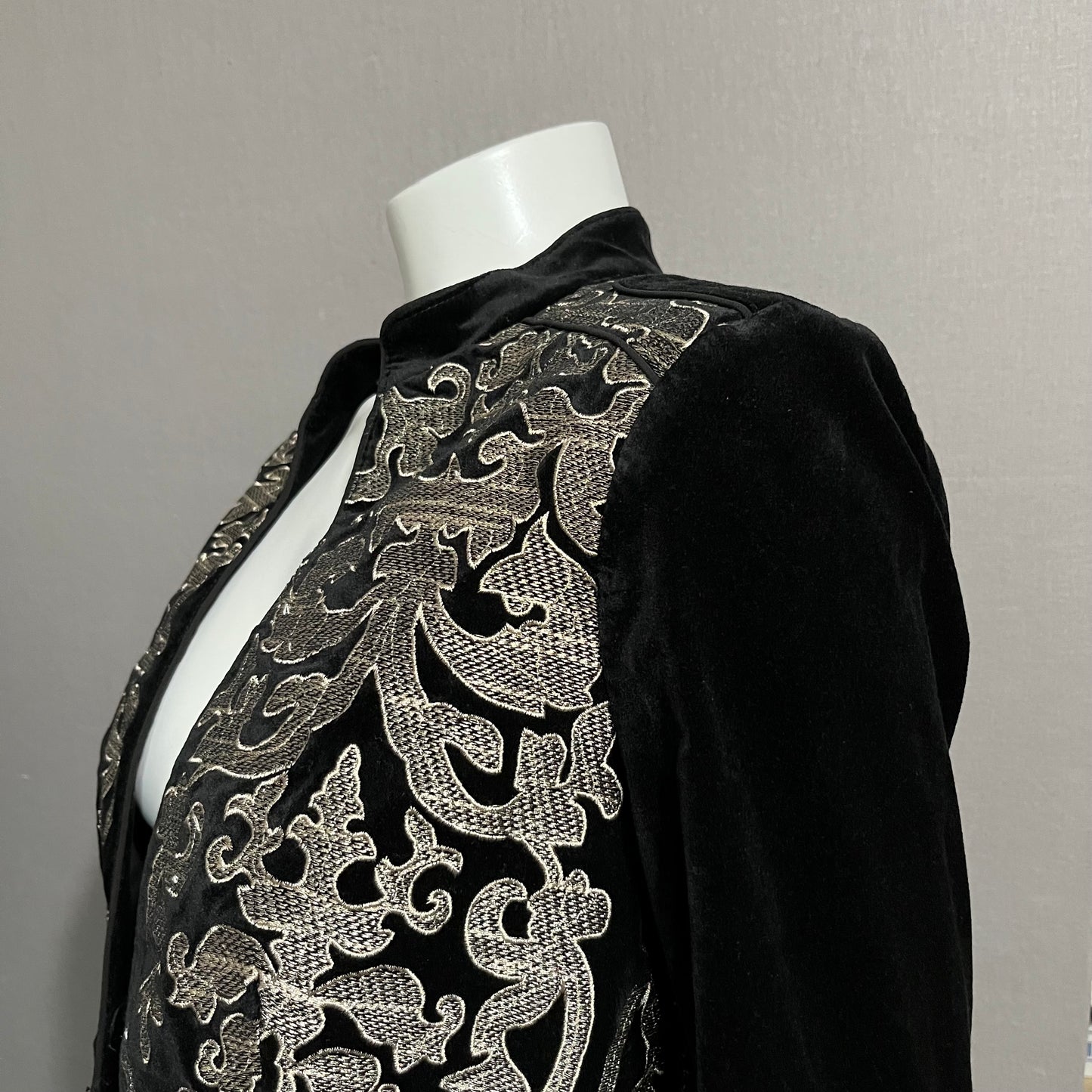 WHBM Black Velvet Gold Embroidery Blazer Size-12