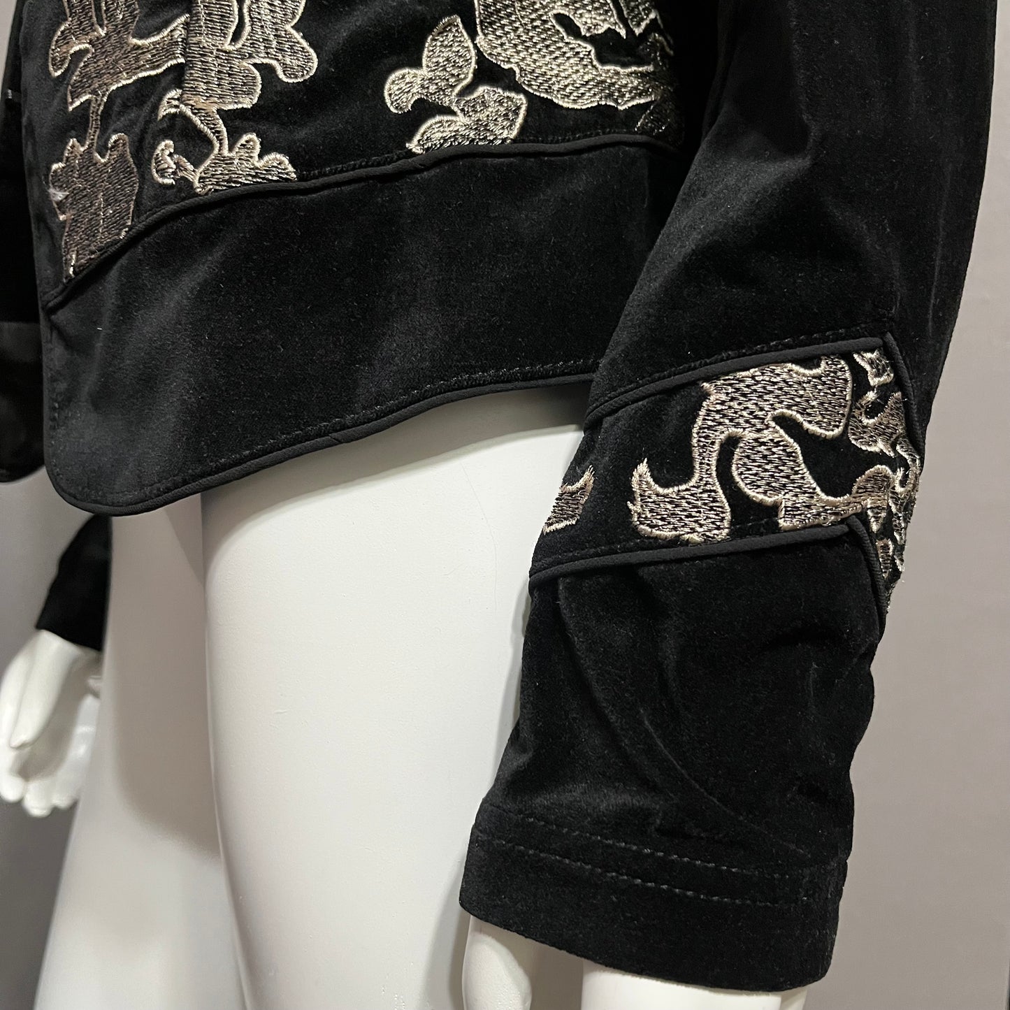 WHBM Black Velvet Gold Embroidery Blazer Size-12