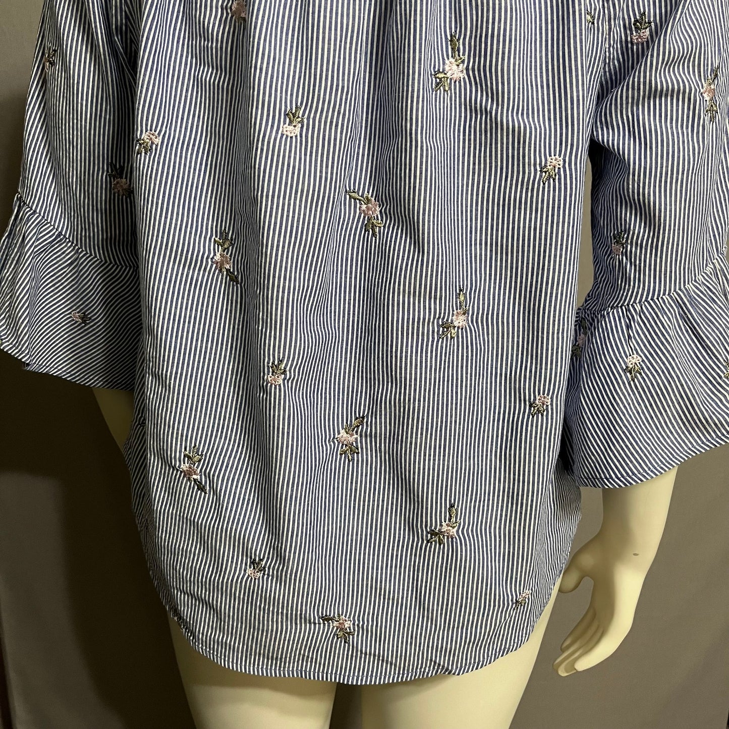 Westport 100% Cotton Blue Embroidered Floral Stripe Boatneck Shirt Sz-Large