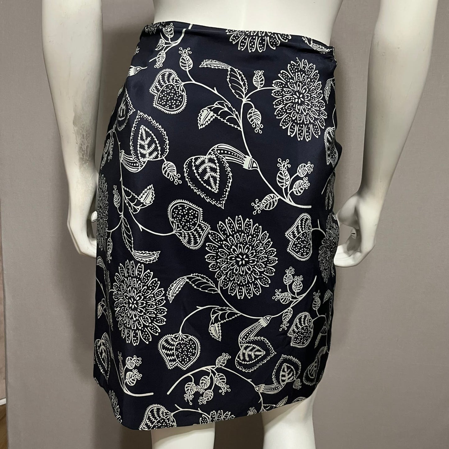 Evan Picone 100% Silk Navy White Floral Wrap Skirt Sz-10