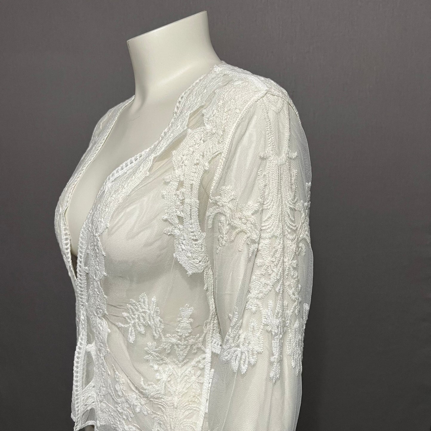 Belle France Sheer White Mesh Lace Embroidery Open Shrug Sz-Large