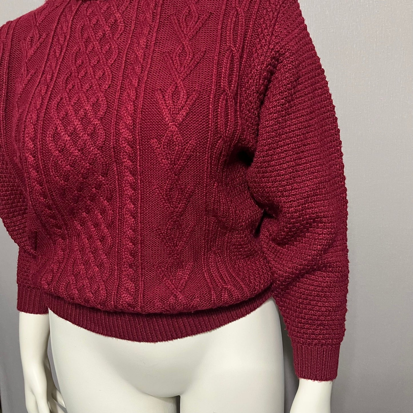 Studio Burgundy Chunky Cable Knit Turtleneck Sweater Sz-Medium