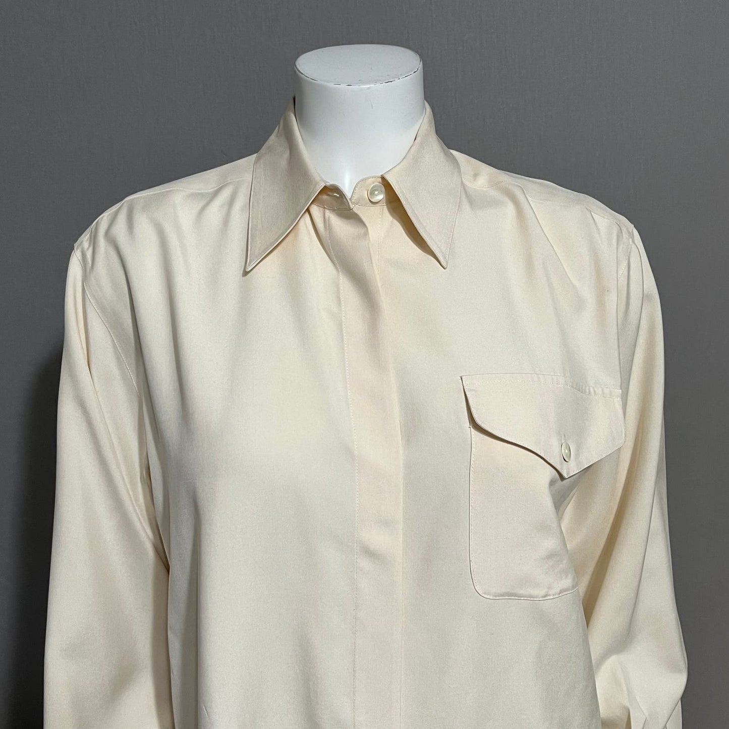 Corbin Collection 100% Silk Cream Button Front Casual Shirt Sz 4