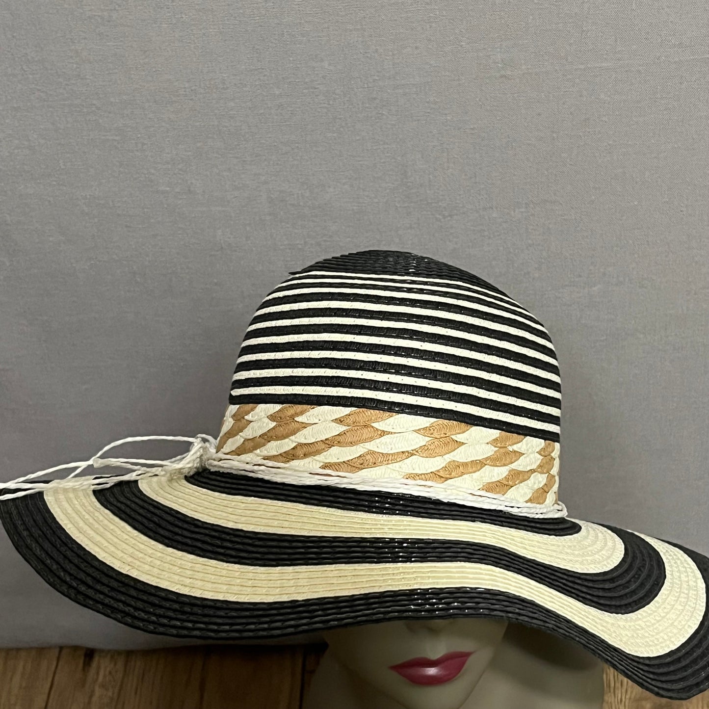 Nicole Marciano Striped 100% Straw Floppy Hat One Size