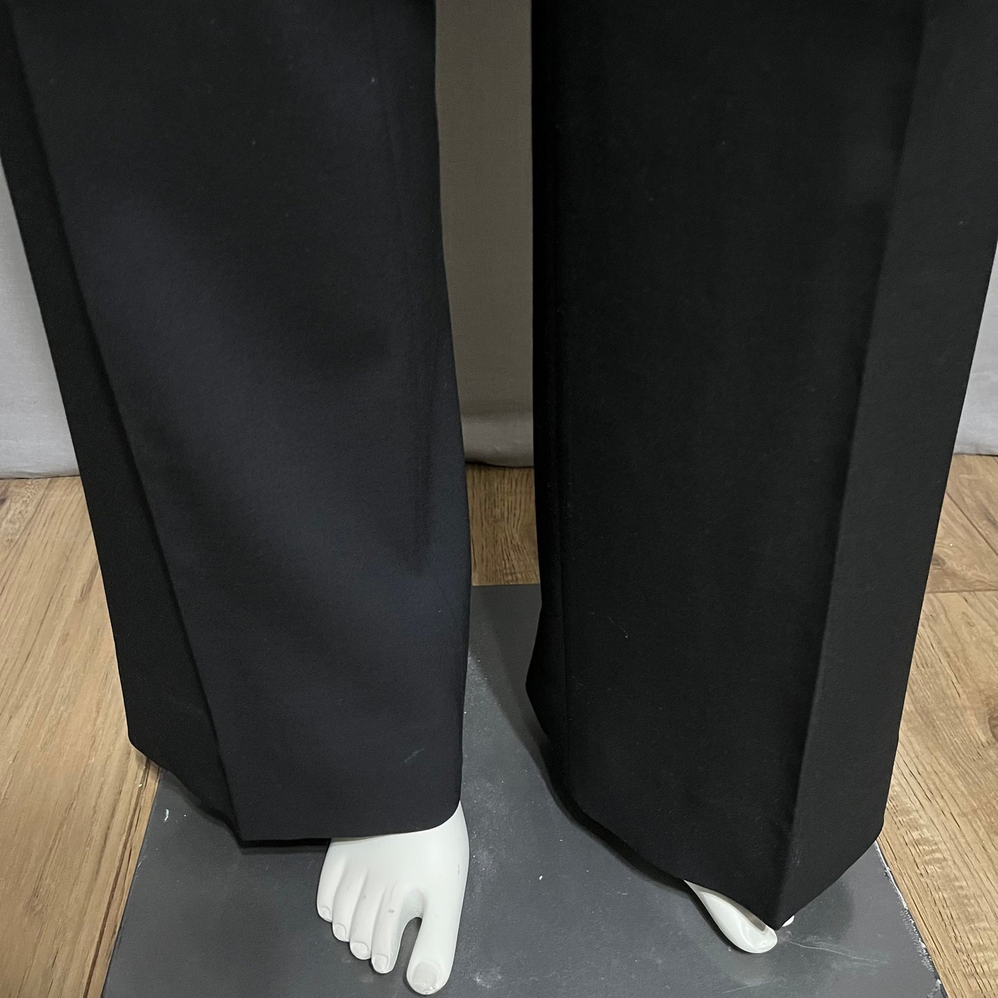 Gucci Black Flat Front Career Gold Buckle Trouser Pant Sz-48 (Large)