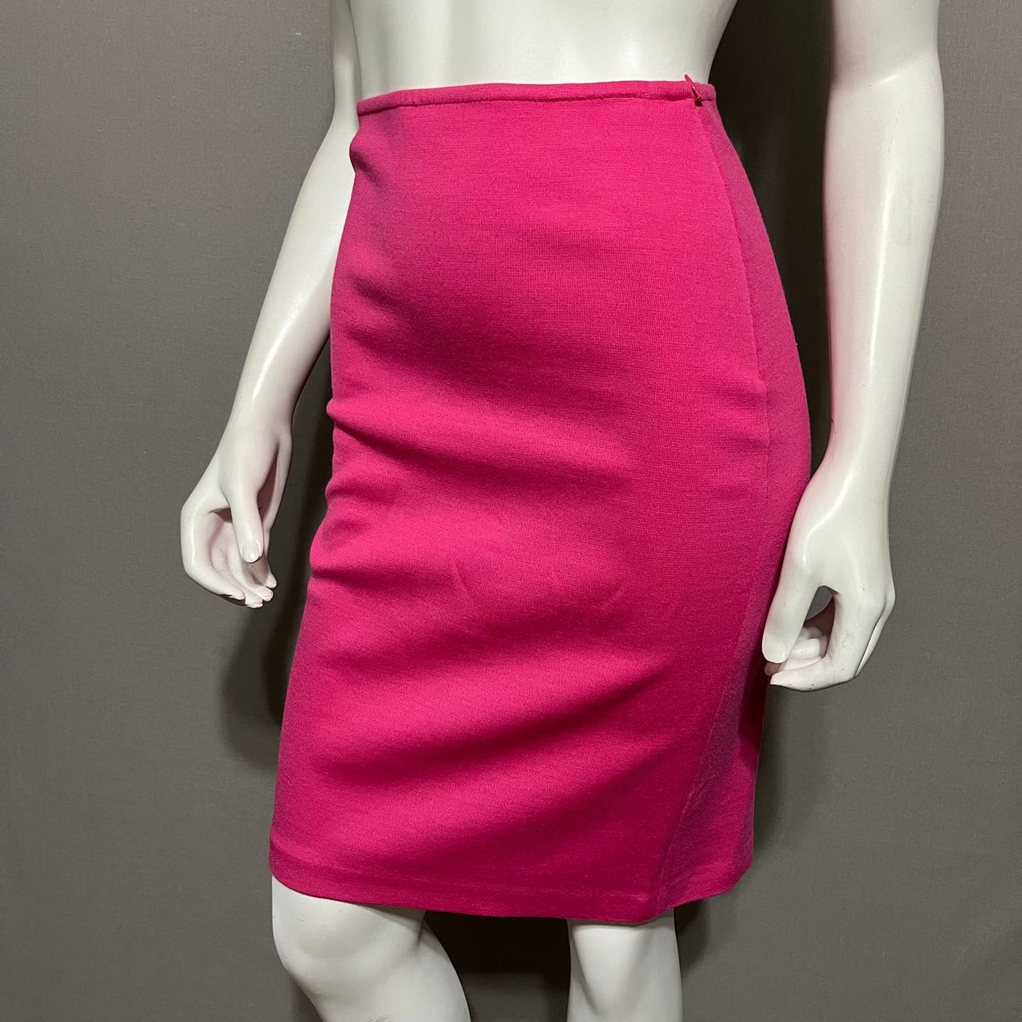 St. John Pink 2 Pc Peplum Knit Skirt Set Sz-2/4 or Small