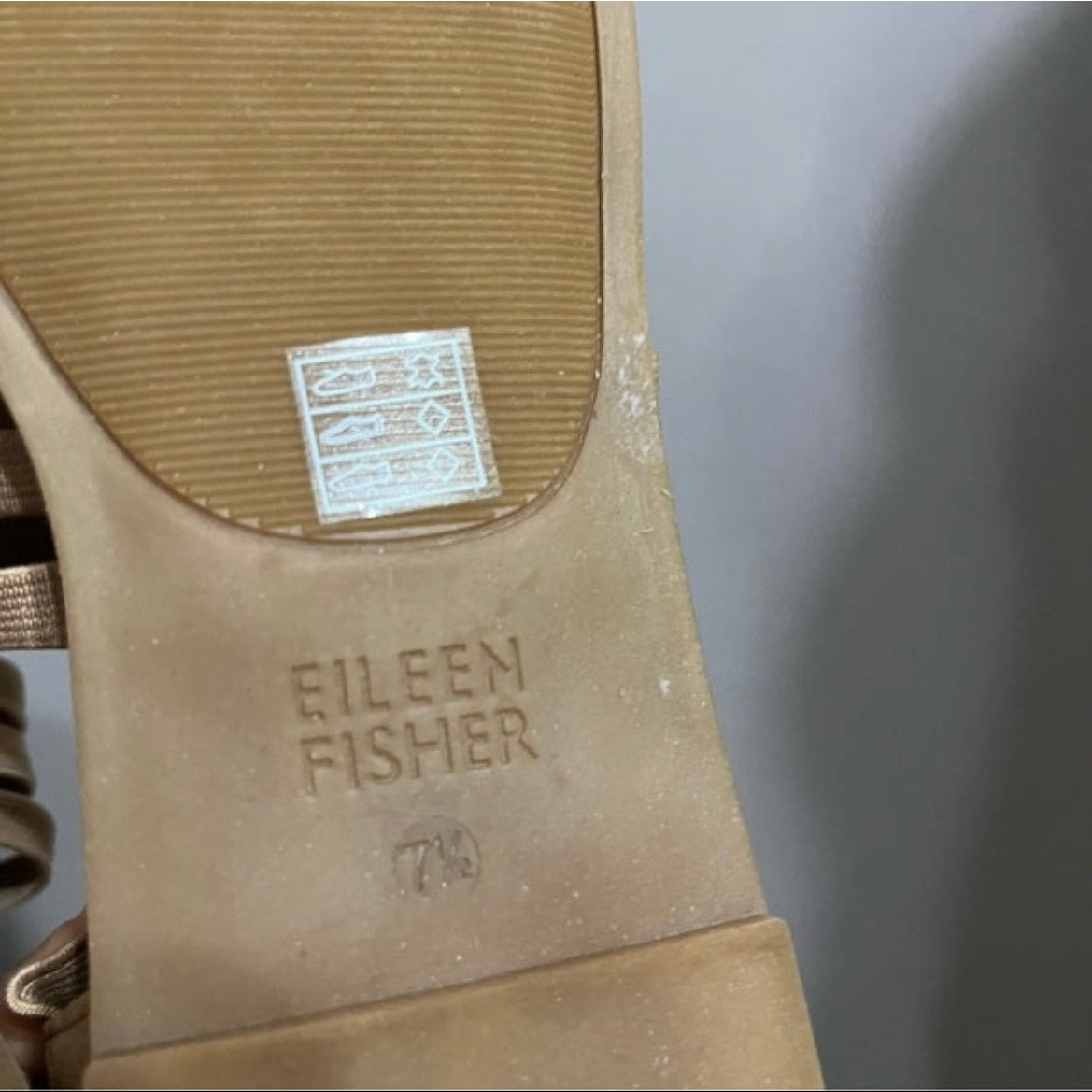 Eileen Fisher Honey Tumbled Nubuck Open Toe Sandals Sz-7 1/2 M