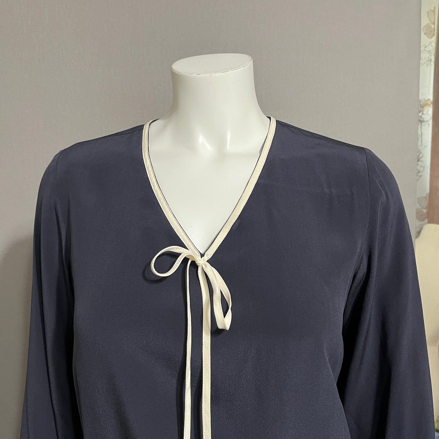 Doncaster Navy 100% Silk Career Blouse Secretary Sz-SMALL