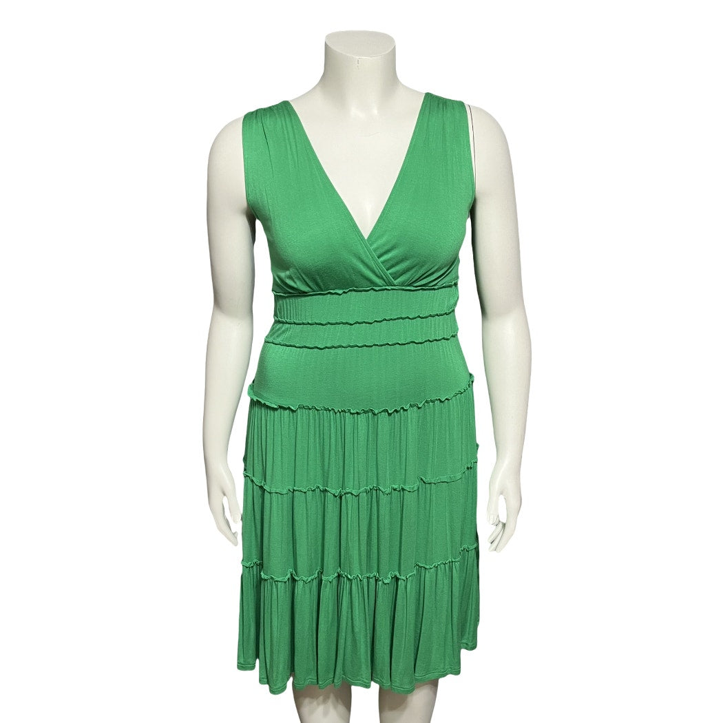 Sangria Sleeveless Green Layered Gathered Pleated Knee Length Dress Sz-Medium