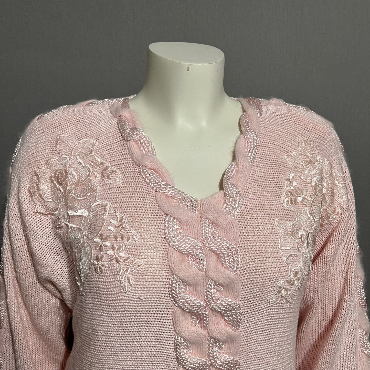 Vintage Angenie Pink Braided V-Neck Floral Applique Sweater Sz-Medium