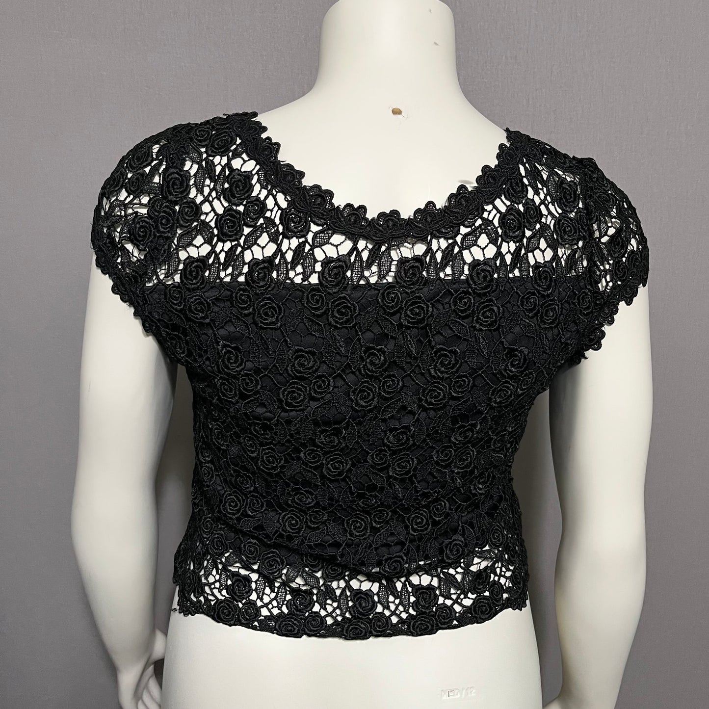 Vintage Black Floral Rosettes Knit Top Sz-Medium