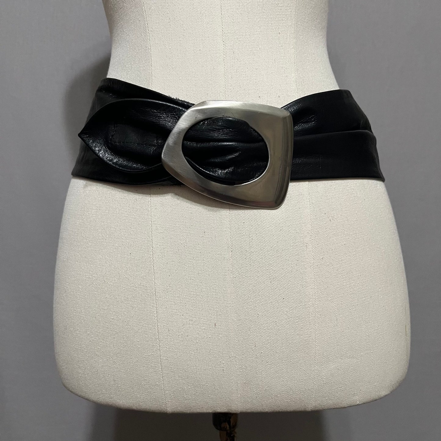 Vintage Leather Shop Wide With Silver Buckle Shaped Belt Sz-Medium/Large