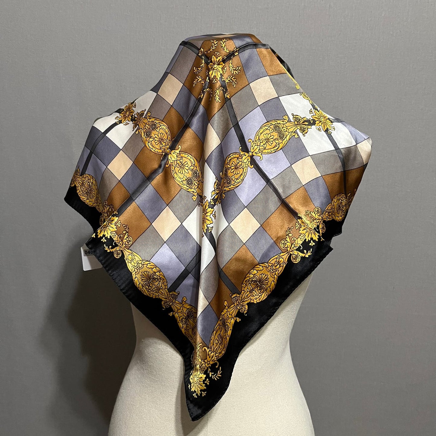 Square 100% Silk Multicolored Square Print Scarf Sz-One Size