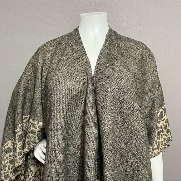 Croft & Barrow Acrylic Reversible Neutral Animal Print Shawl Sz-One Size