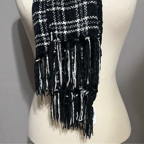 Black & White Plaid With Fringe Scarf One Size