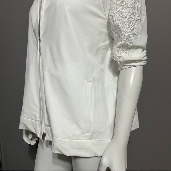 Chico’s White Embroidered Sleeve Lightweight Rain Jacket Sz-12/14