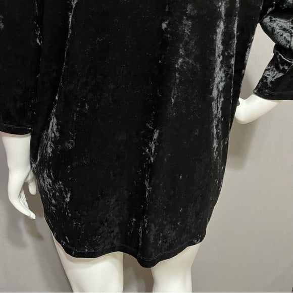 Catherine’s Black Crushed Velvet Cold Shoulder Top Sz-2X