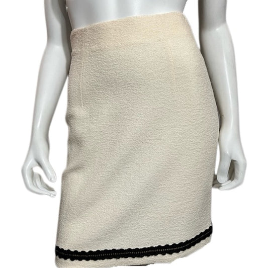 St. John Cream Wool Blend With Black Gold Trim Skirt Sz-4