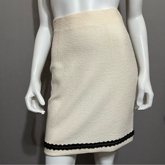 St. John Cream Wool Blend With Black Gold Trim Skirt Sz-4