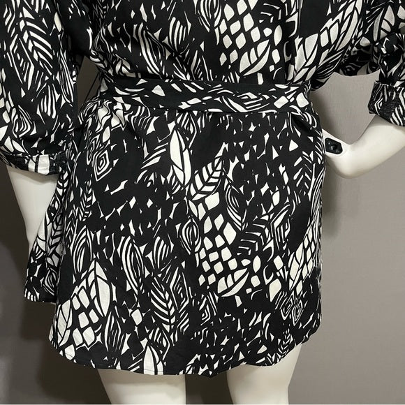 East 5th Black & White Artsy Printed Linen Blend Tie Waist Shirt Sz-2X