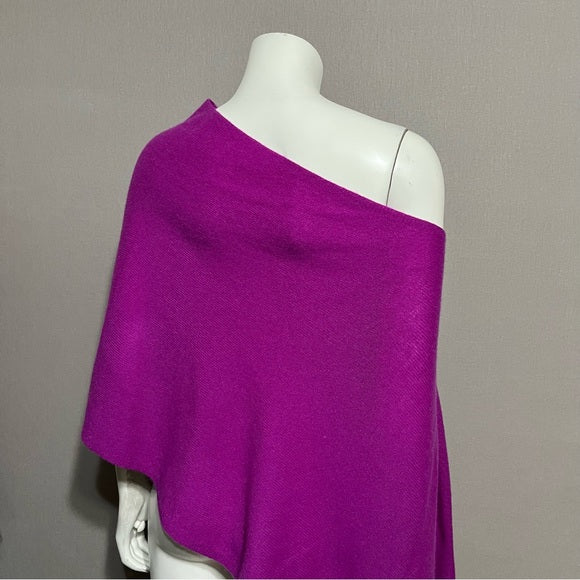 Claudia Nichole 100% Cashmere Fushia Poncho