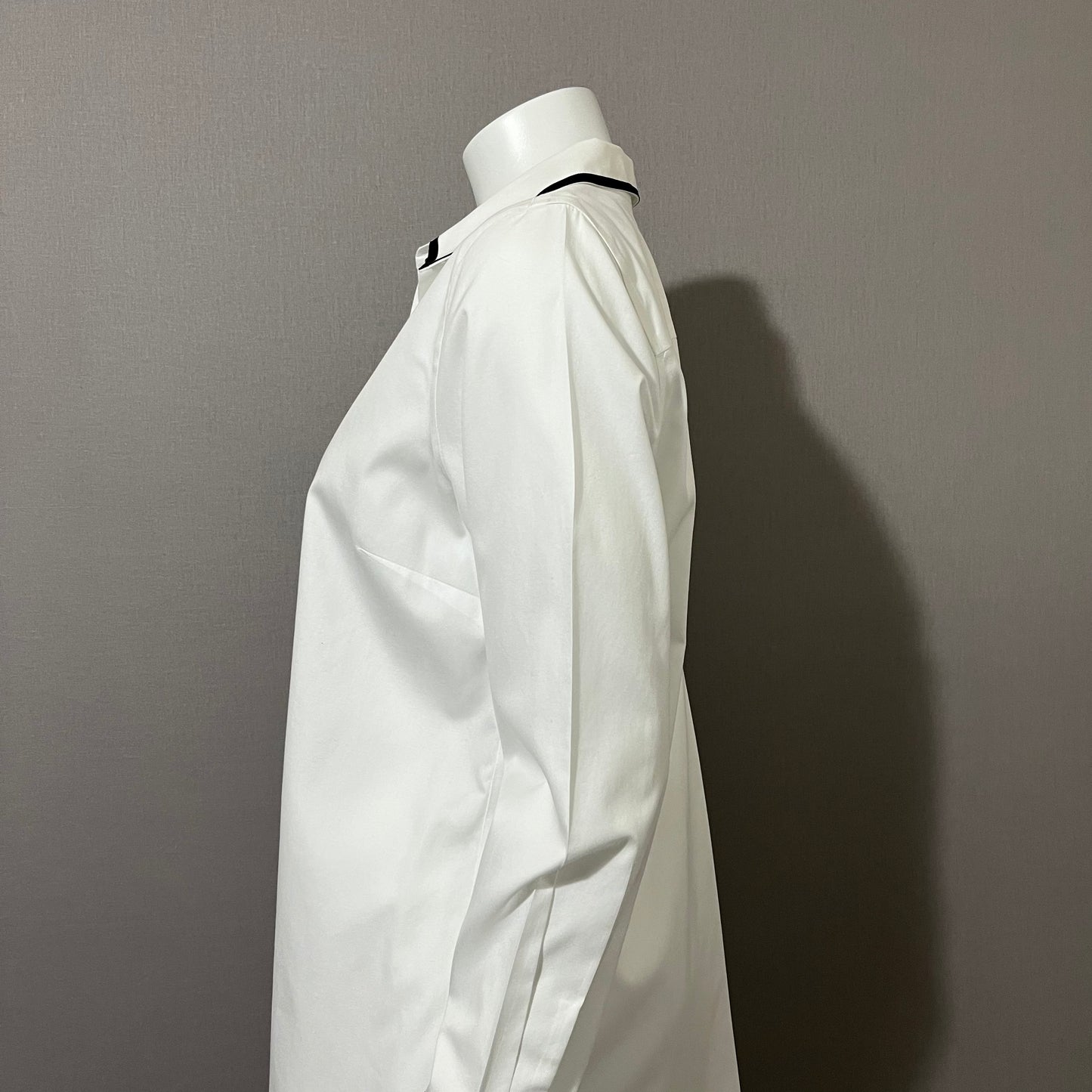 Chico’s White With Black Trim Button Down Shirt Sz-1 Medium-Large