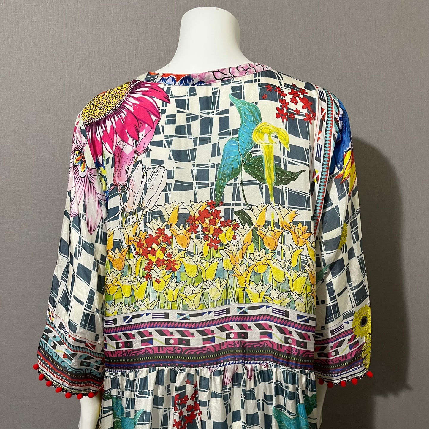 Johnny Was 100% Silk Floral Tunic Blouse Sz-Large