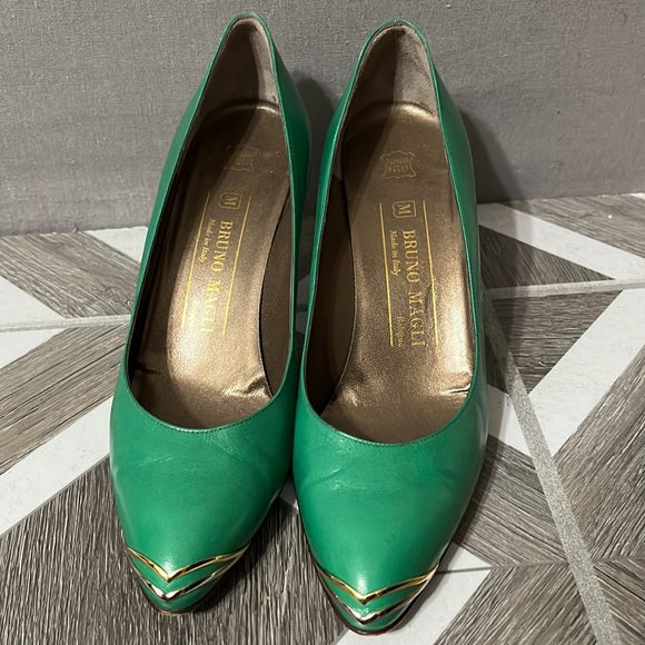 Bruno Magli Green Leather With Gold Accent Heels Sz-6 B