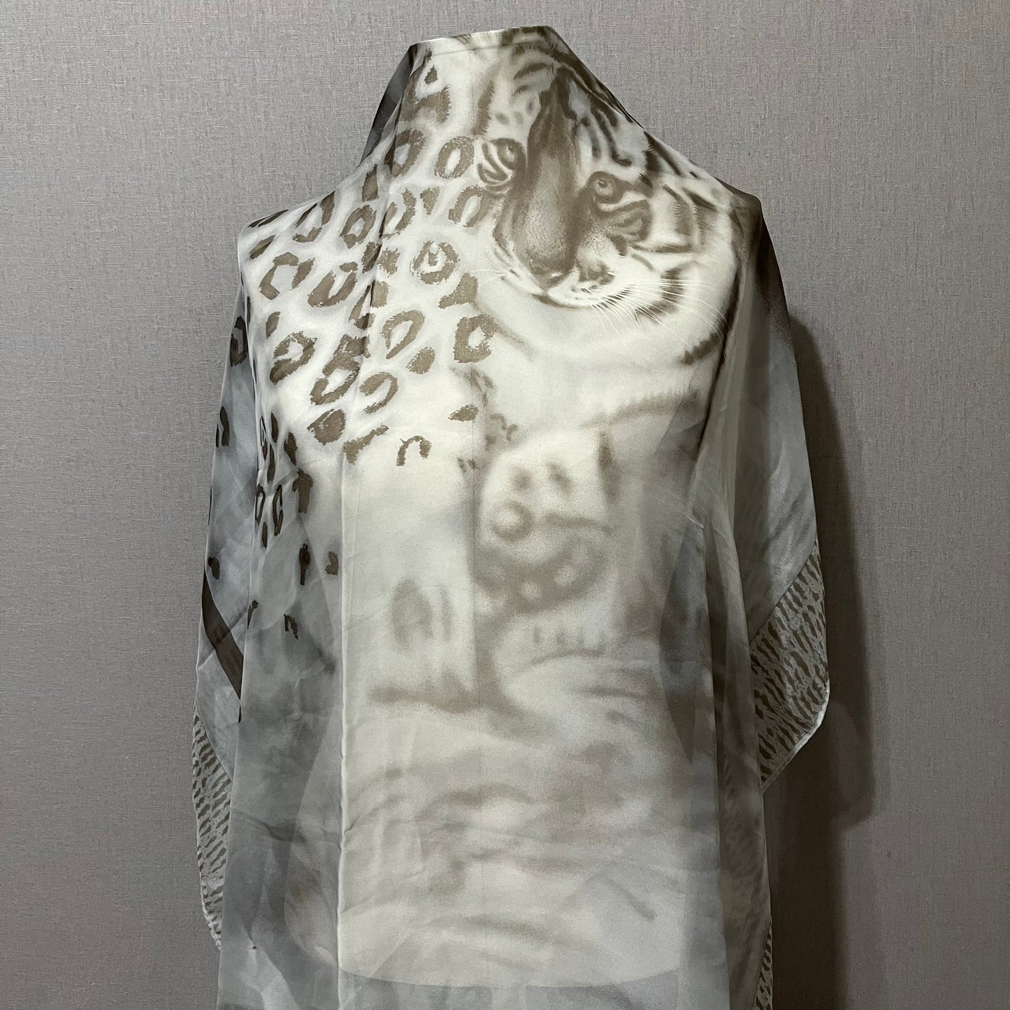 Krizia Silver Brown 100% Silk Tiger Face Cheetah Print Scarf