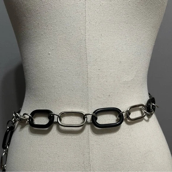 Black | Silver Chain Belt Sz-Medium