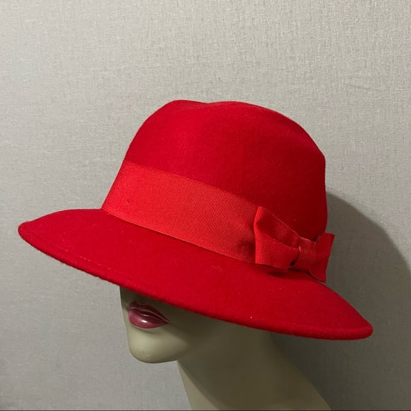 Betmar Red 100% Wool With Side Bow Hat