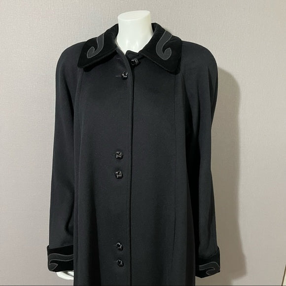 Vintage Lorovi Black With Velvet Collar Wool Longline Coat Sz-10