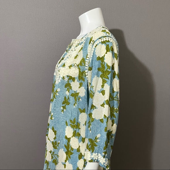 Amaya Light Blue Floral Embroidered Tunic Top 3/4 Sleeve Sz-Medium