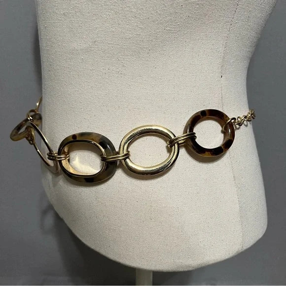 Chico’s Gold Wide Circle Chain Med/Lg